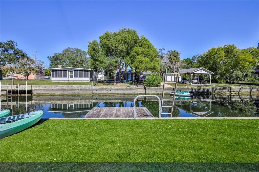 5261 CIRCLE DRIVE photo 8