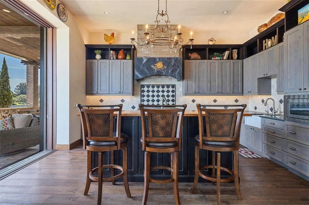 315 S SHORE DRIVE photo 24