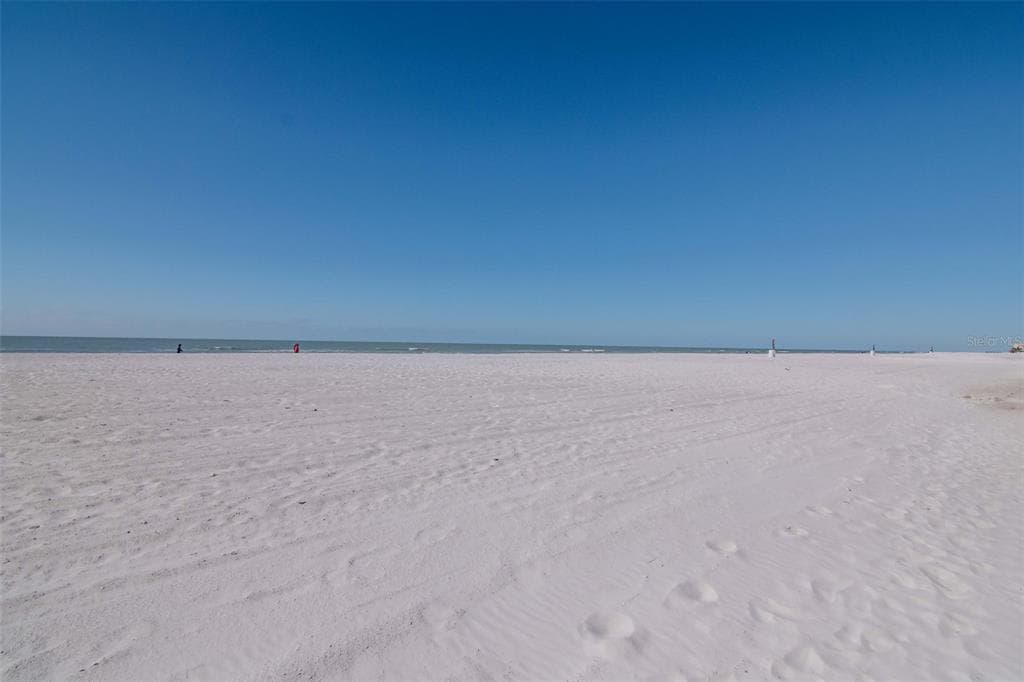 17580 GULF BOULEVARD 403 photo 24