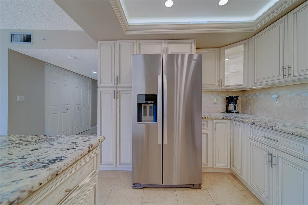 1480 GULF BOULEVARD 201 photo 19
