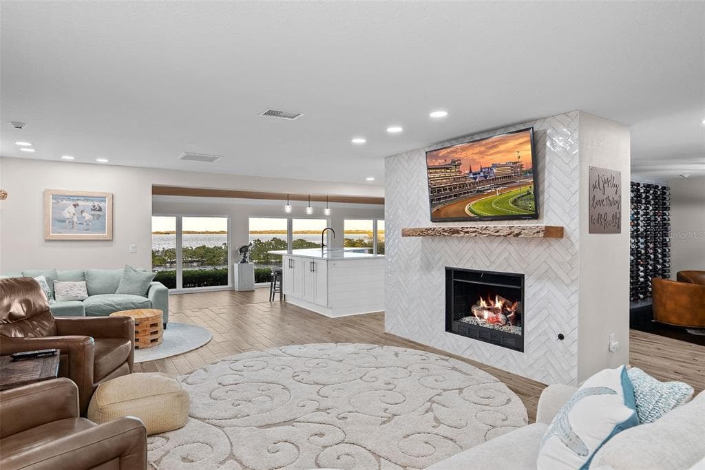 5791 WESTSHORE DRIVE photo 9