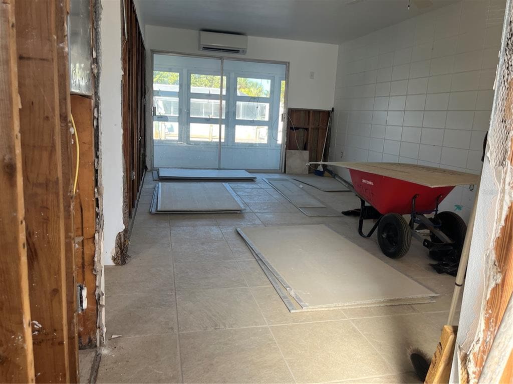 701 SAINT JUDES DRIVE S 3 photo 9