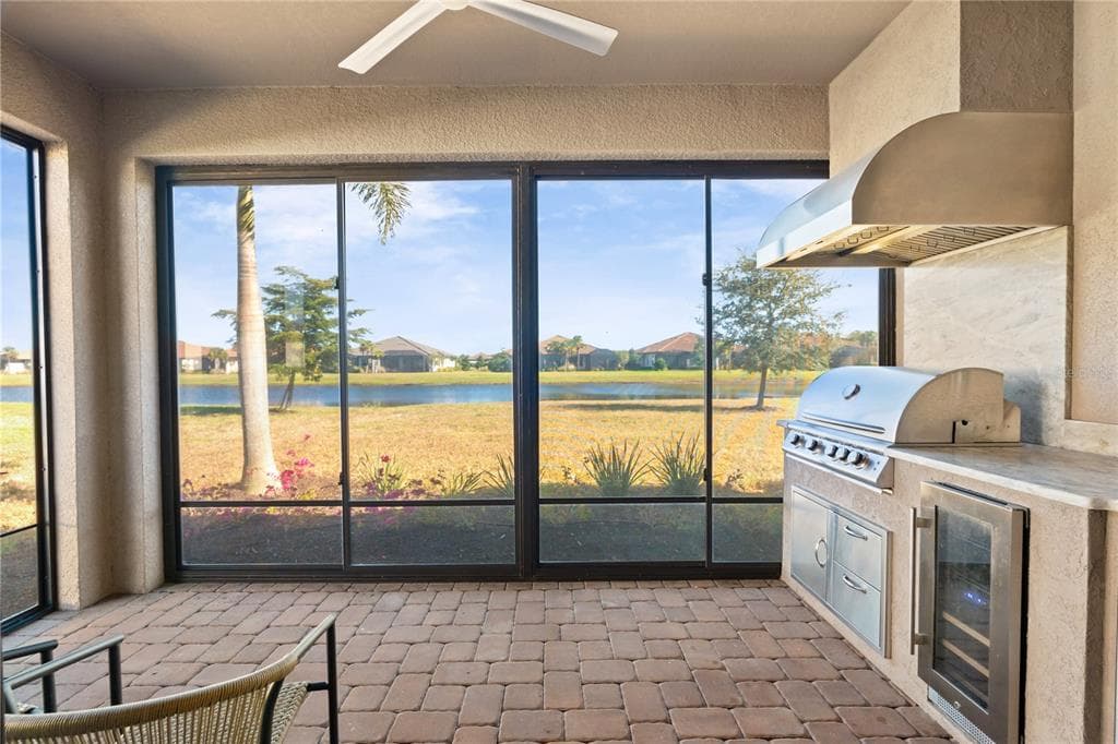 4743 MOTTA COURT photo 10