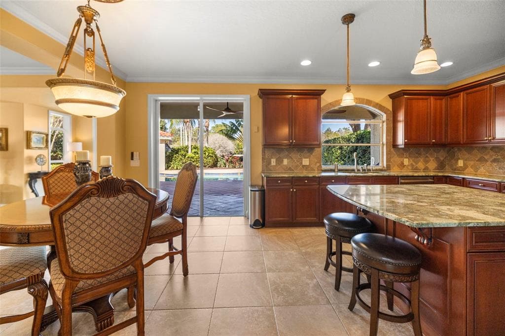 4165 MORENO DRIVE 5