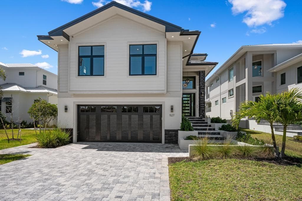 527 VENICE LANE 1