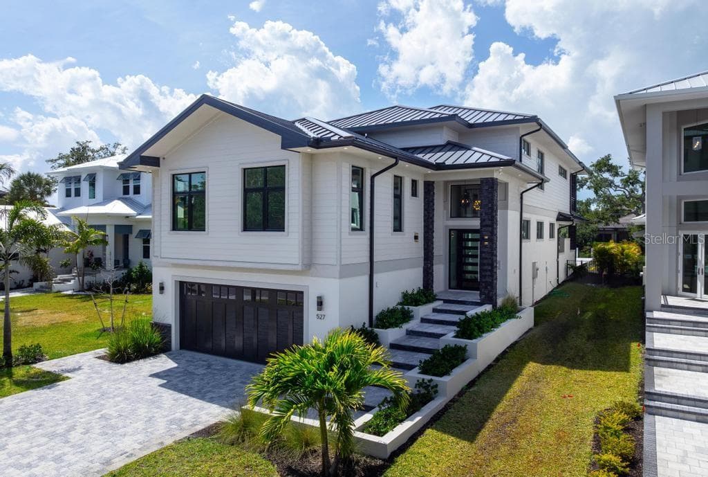 527 VENICE LANE 4