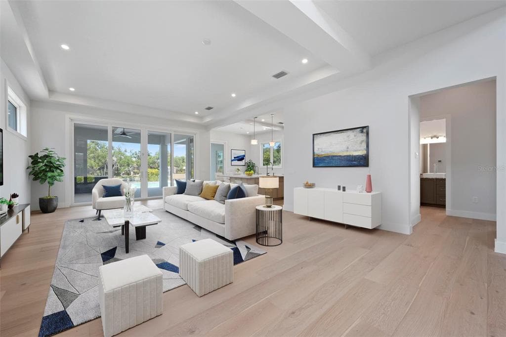 533 VENICE LANE photo 8
