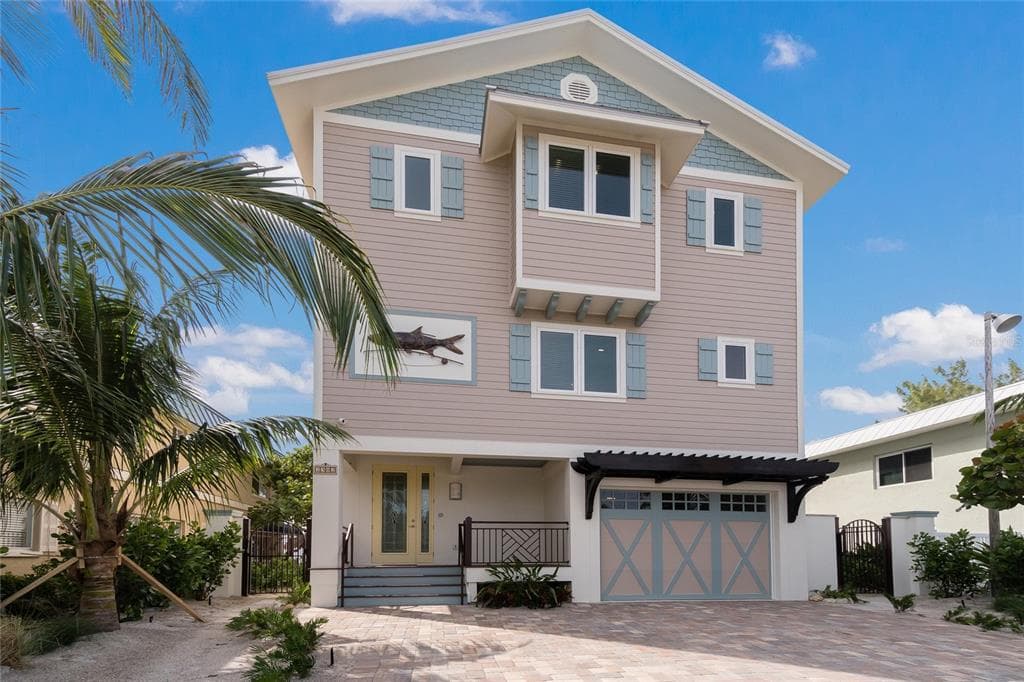 2302 GULF DRIVE N photo 1