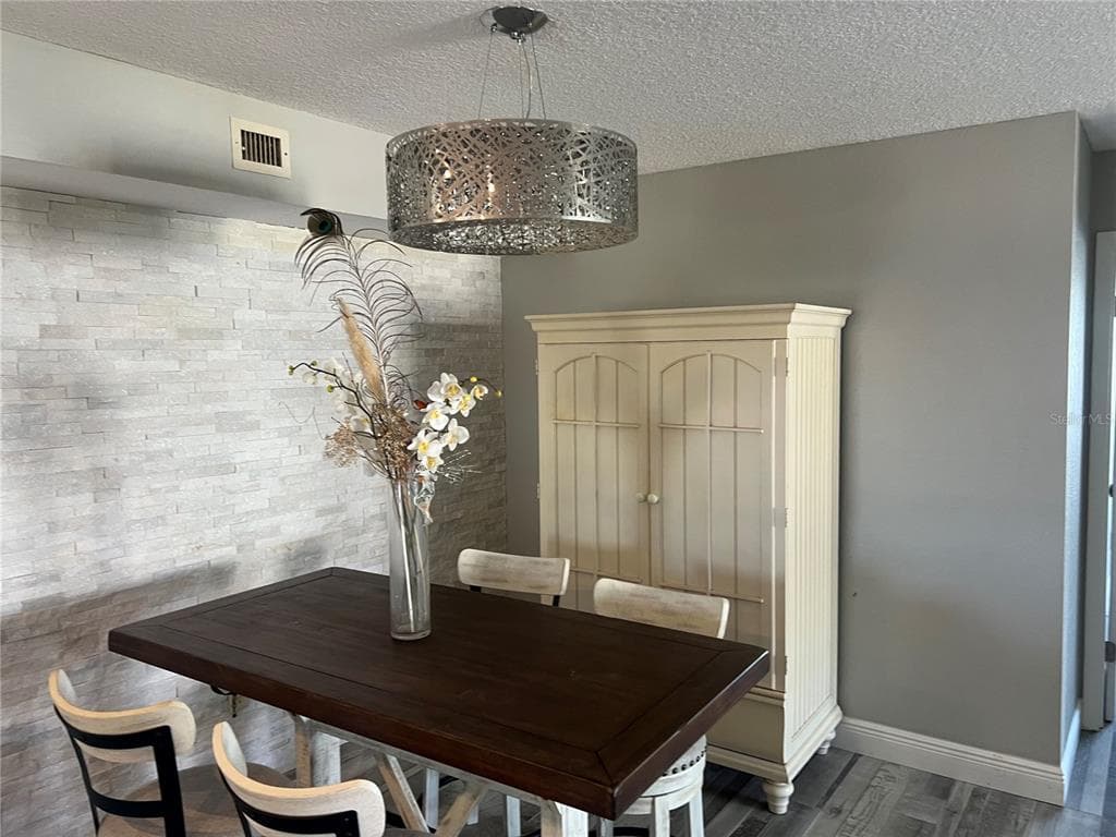 8211 BRENT STREET 828 photo 8