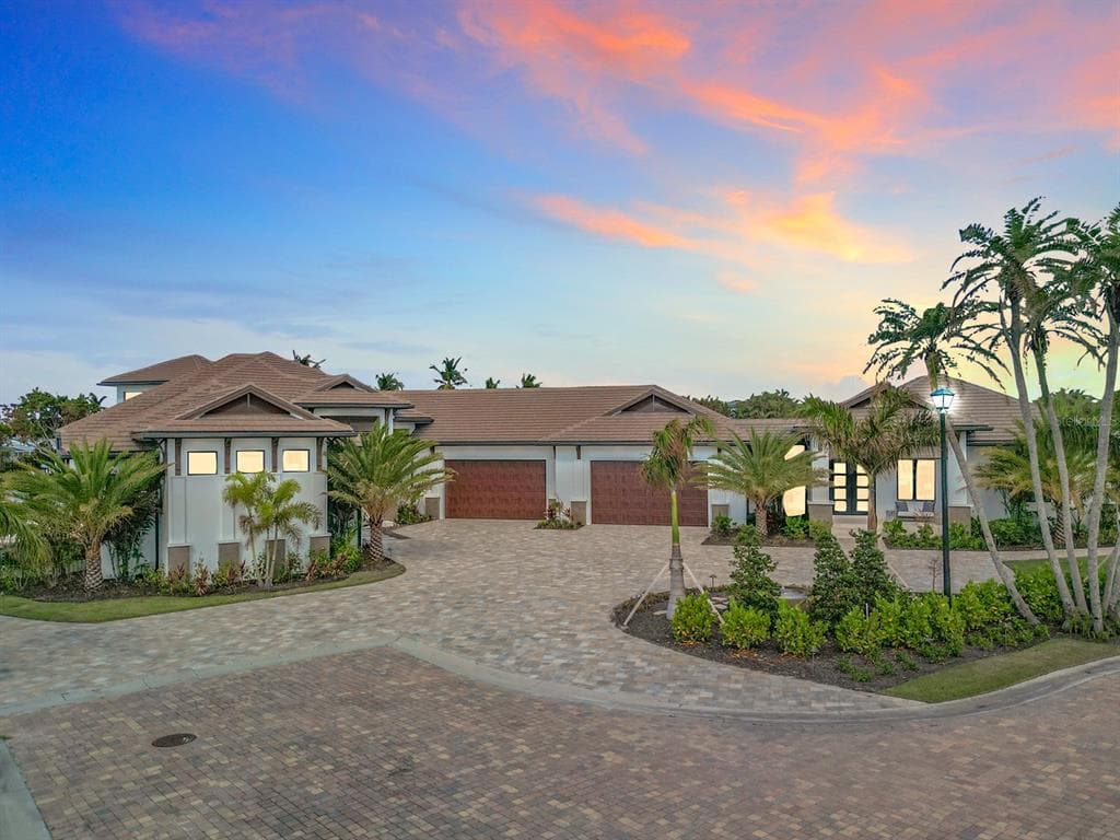14201 BAY DRIVE 2