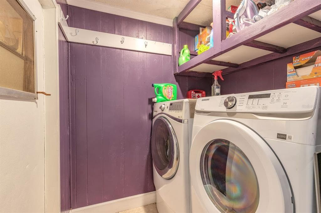 109 DOUGLAS STREET photo 25