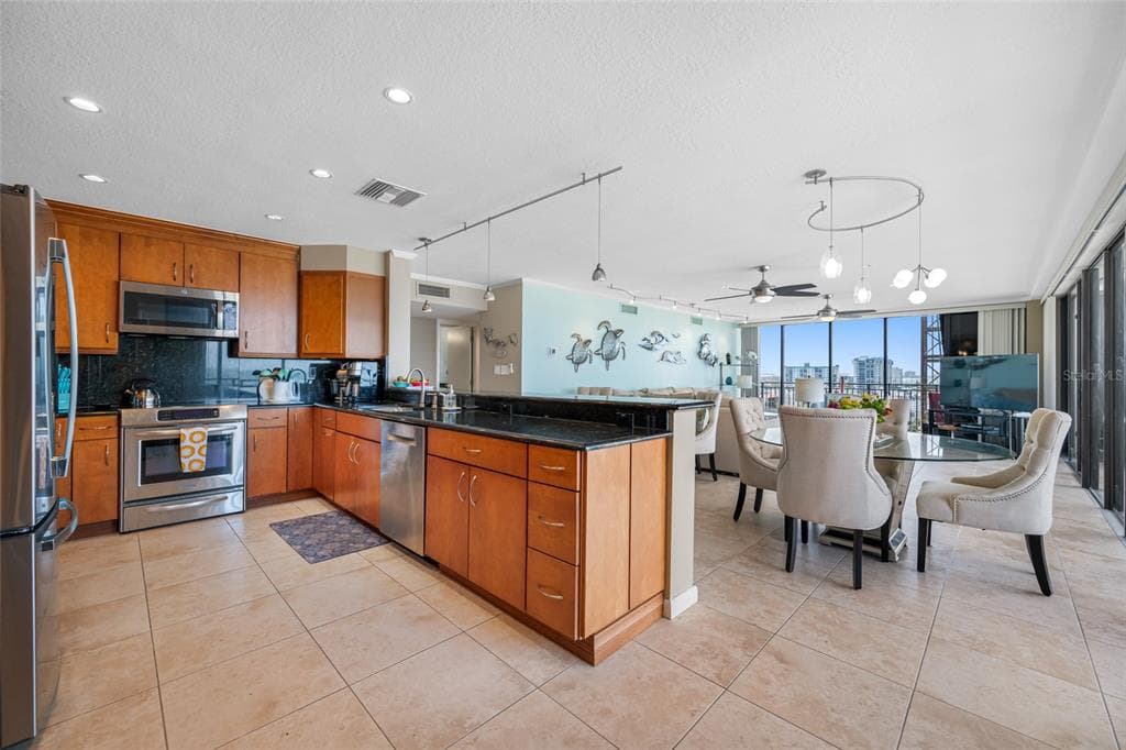 7600 BAYSHORE DRIVE 703A photo 16