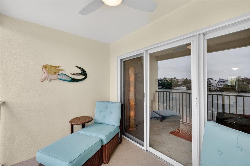 12100 CAPRI CIRCLE S 203 photo 22