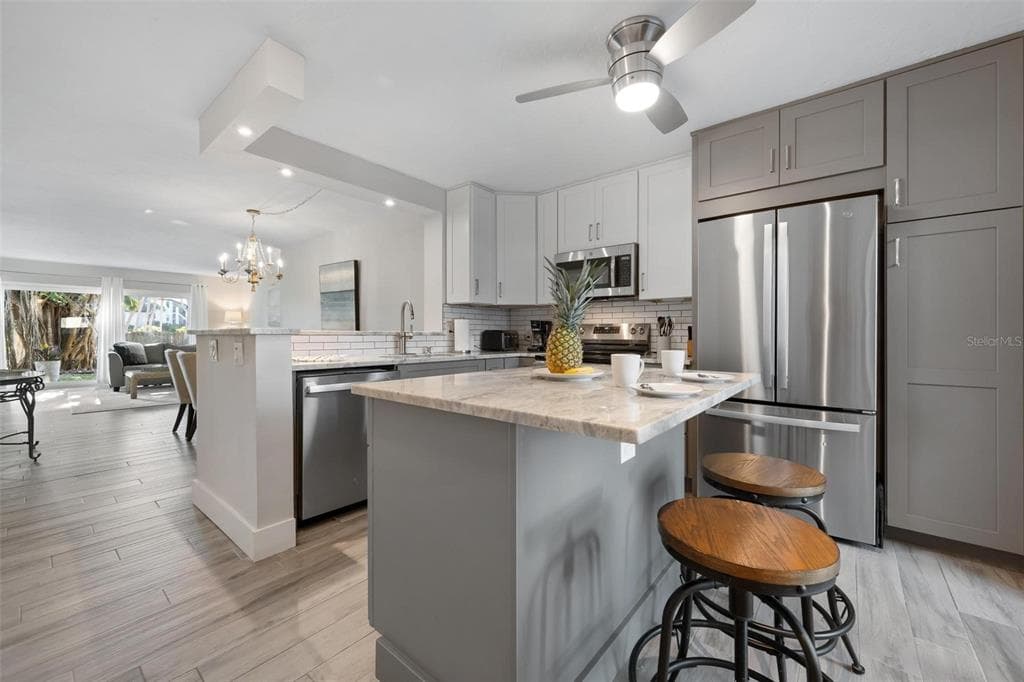 5260 GULF OF MEXICO DRIVE #403 3