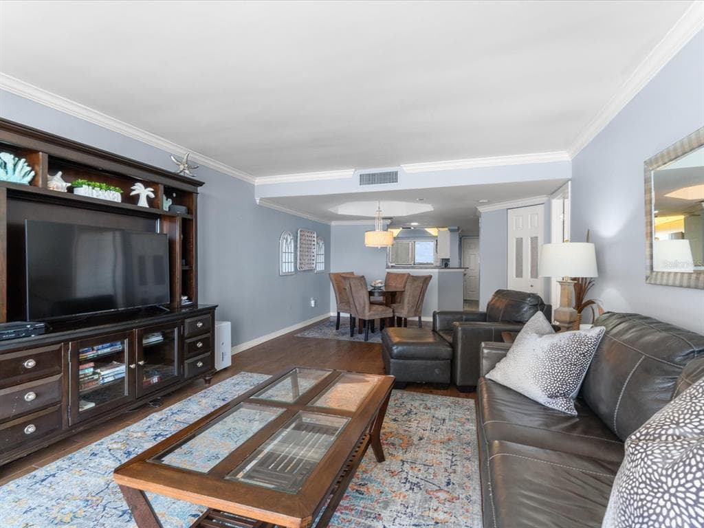 1290 GULF BOULEVARD 903 photo 11