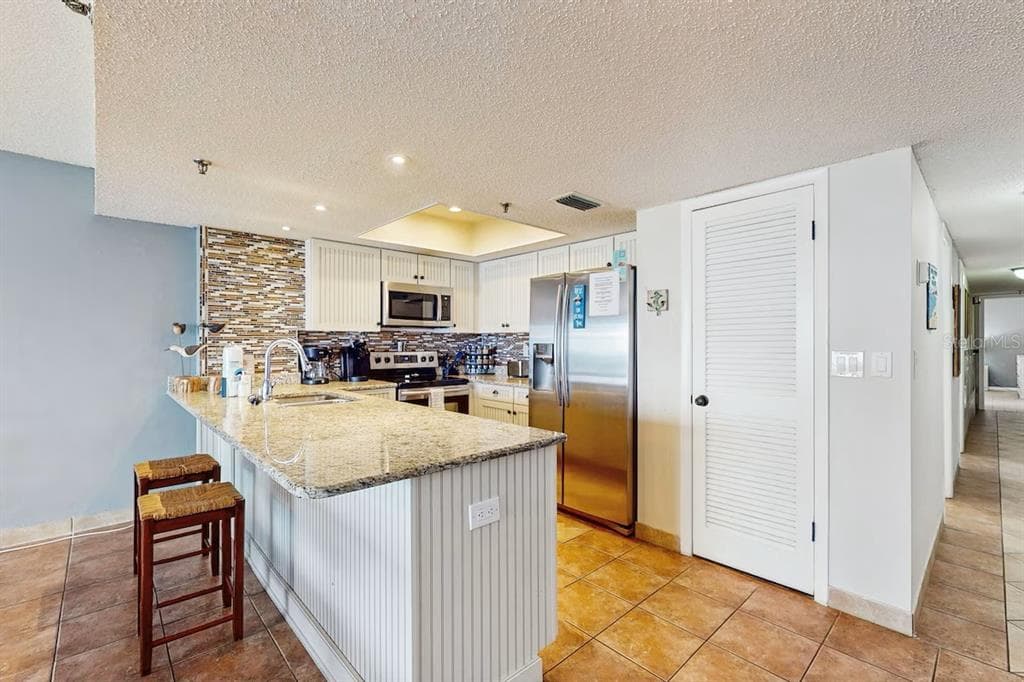 19236 GULF BOULEVARD 104 photo 14