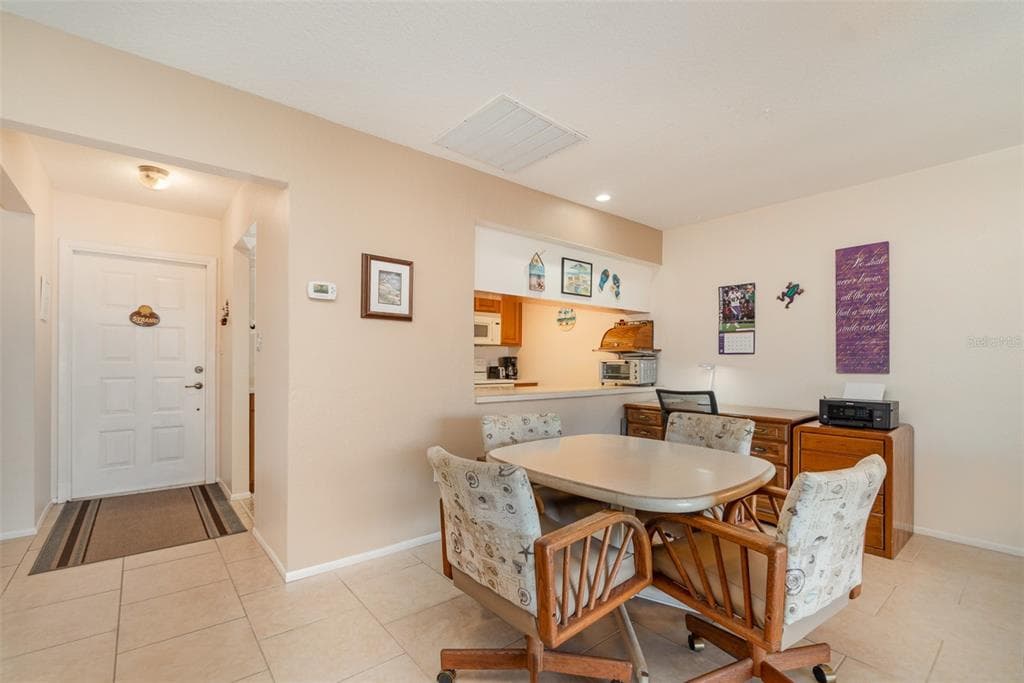 2700 MAGDALINA DRIVE #2B 3