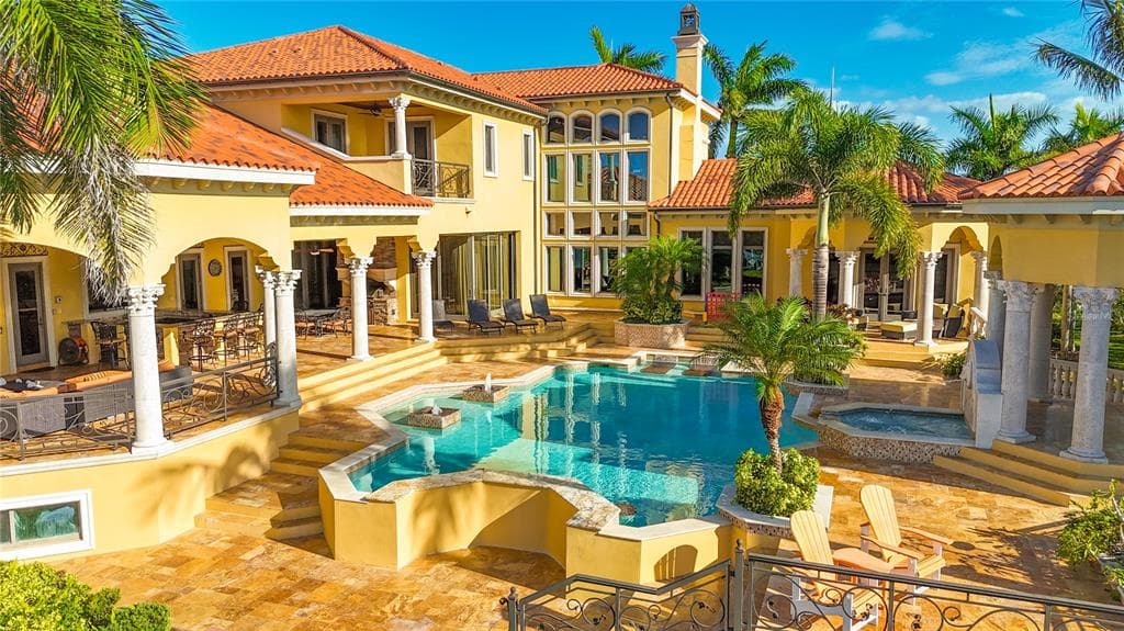 1363 OCEANVIEW DRIVE 4