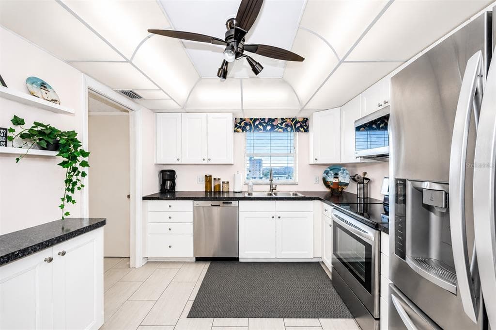 4725 COVE CIRCLE #808 2