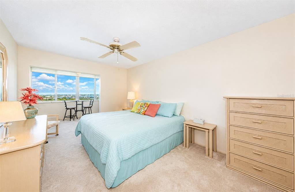 4725 COVE CIRCLE #808 5