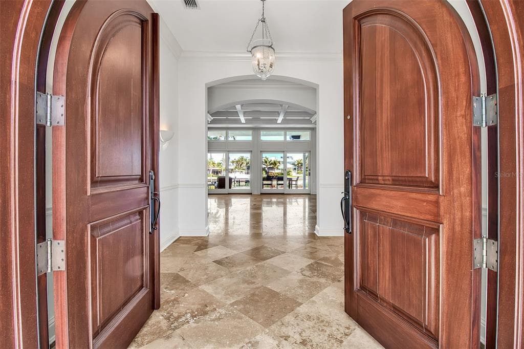 1389 TANGIER WAY photo 9