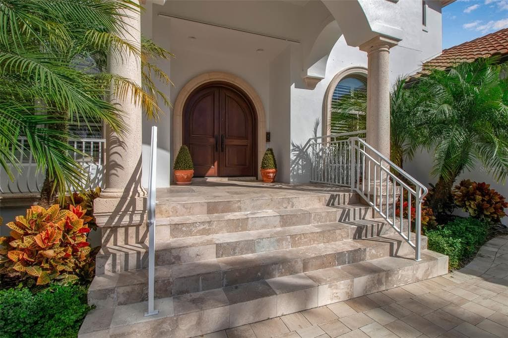 1389 TANGIER WAY photo 8