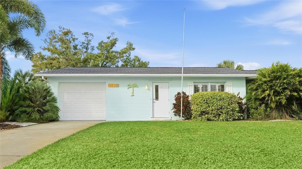 2165 LAKEWOOD DRIVE photo 3