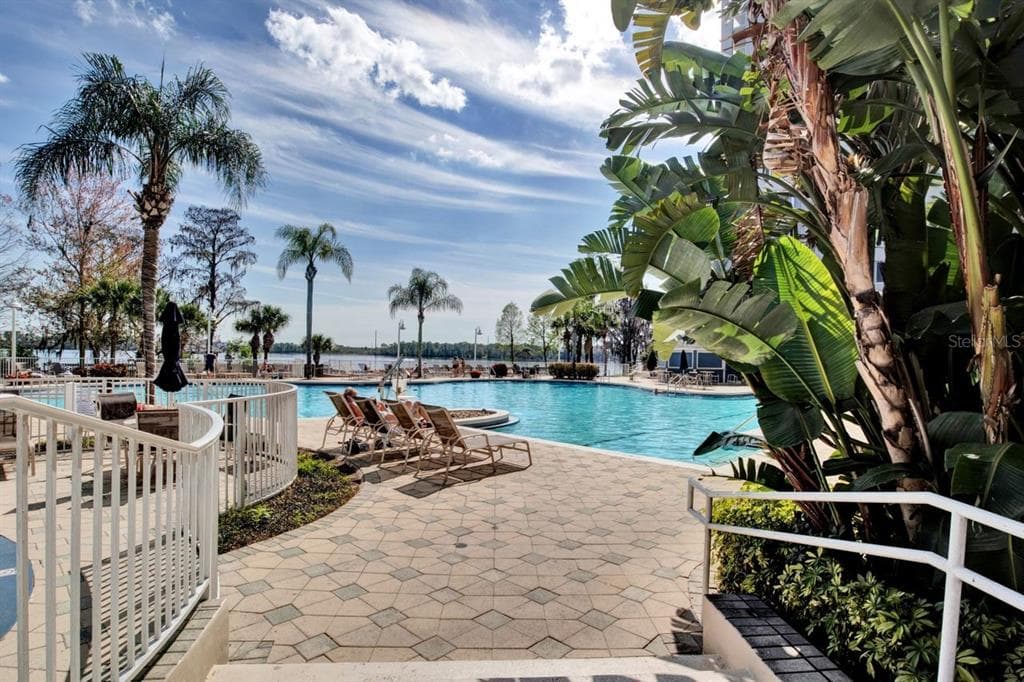 13415 BLUE HERON BEACH DRIVE 410 photo 24