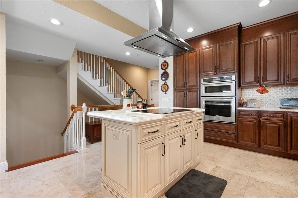 9923 MANATEE AVENUE W photo 16