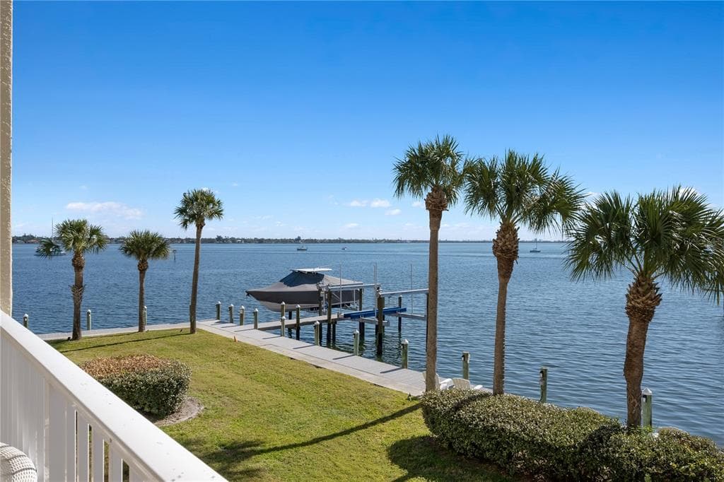 9923 MANATEE AVENUE W photo 11