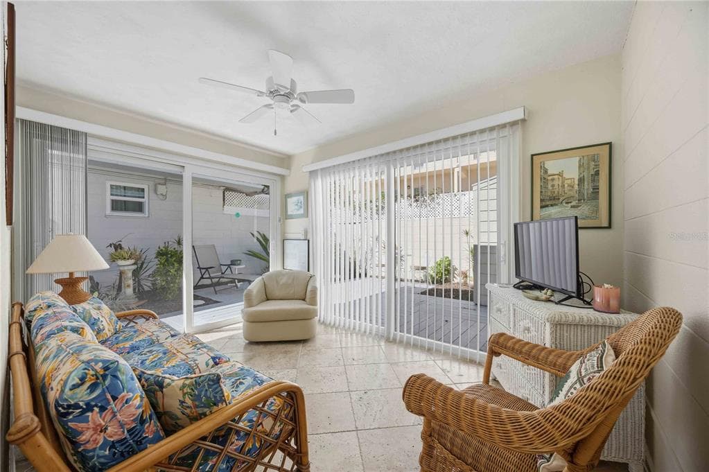6005 MIDNIGHT PASS ROAD N4 photo 17