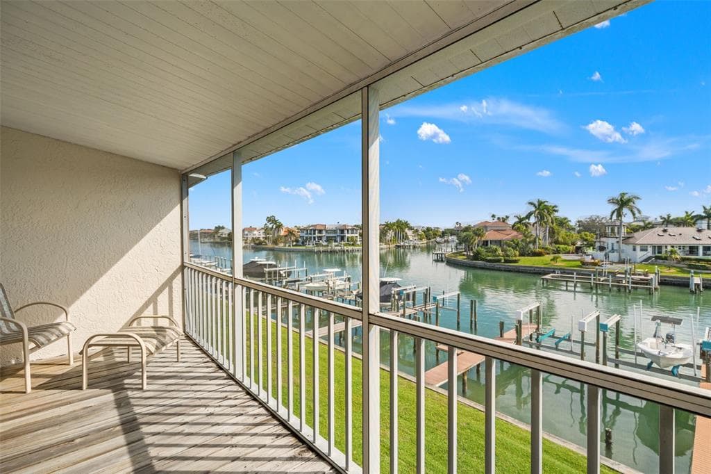 637 PINELLAS BAYWAY S #111 2