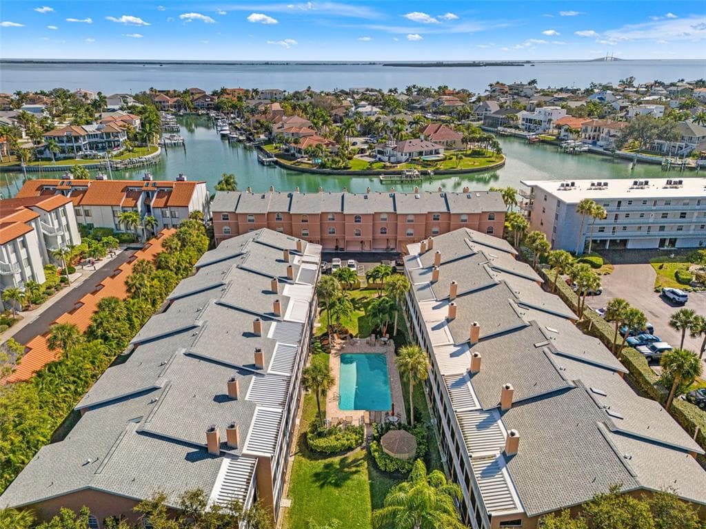 637 PINELLAS BAYWAY S #111 5