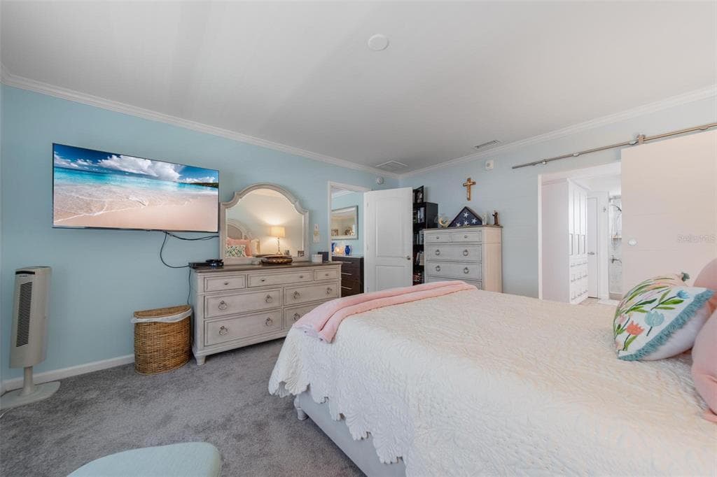 5020 BRITTANY DRIVE S 324 photo 18