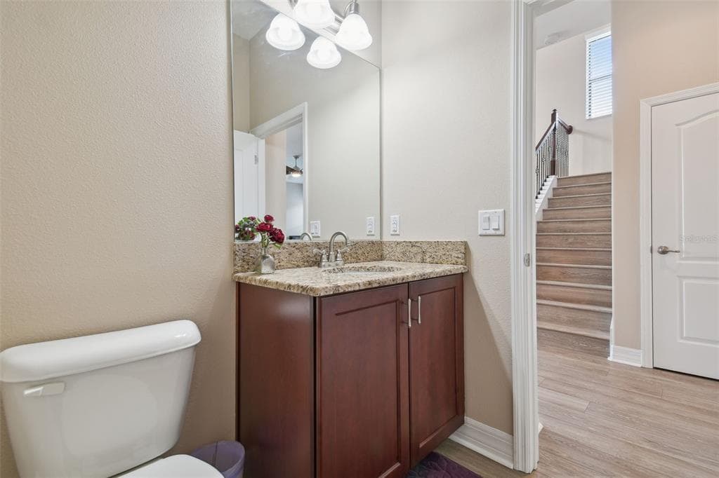 2566 LAKE MANOR DRIVE photo 15