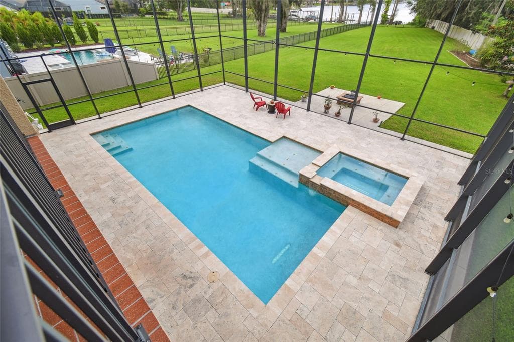 2566 LAKE MANOR DRIVE 5