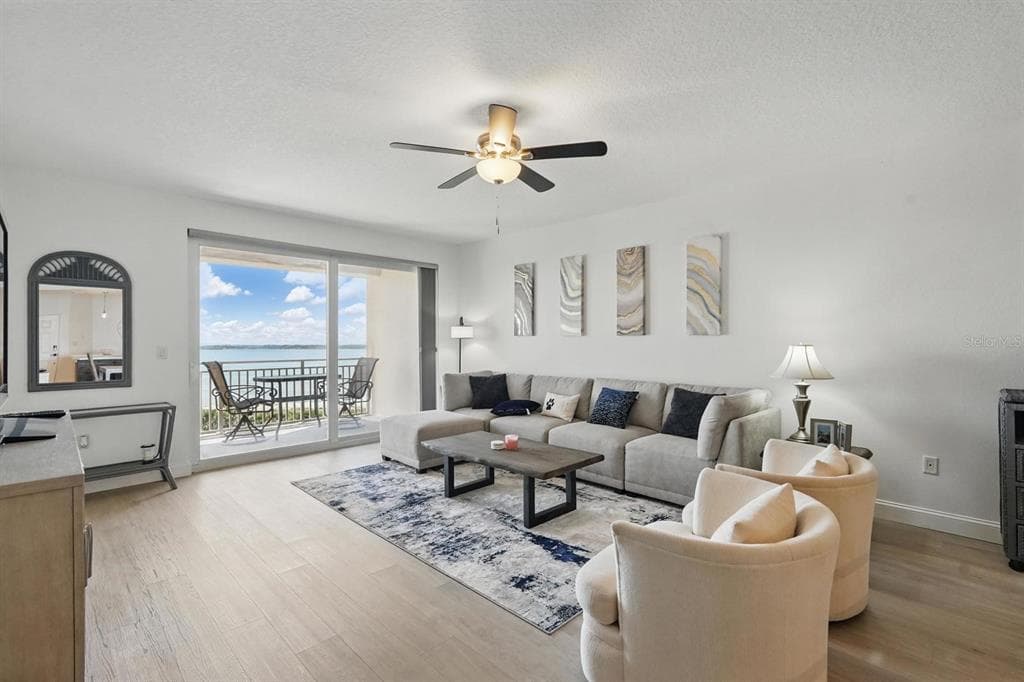 80 SURFVIEW DRIVE 511 photo 6