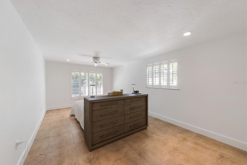 413 POINSETTIA ROAD photo 16