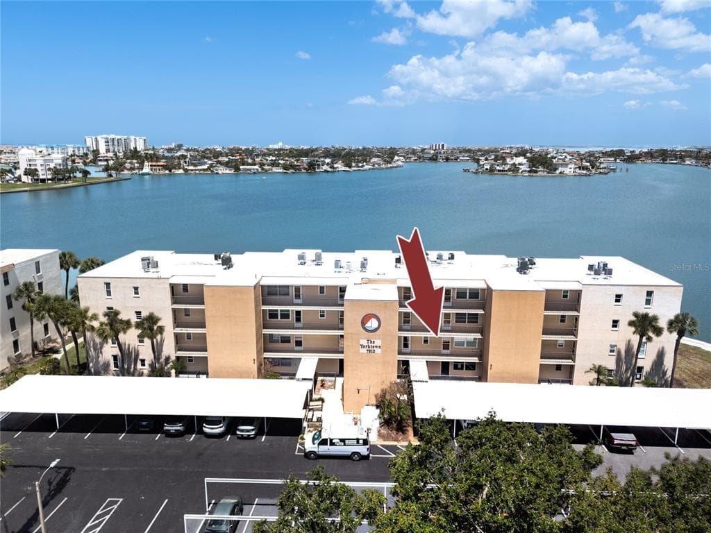 7910 SUN ISLAND DRIVE S #203 3