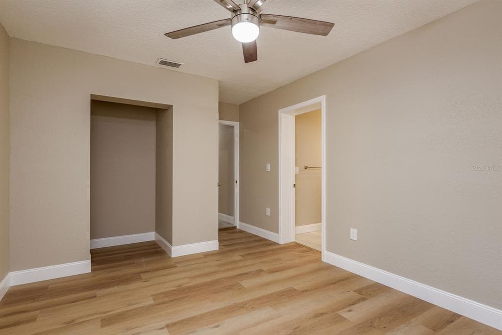 302 SHORE DRIVE photo 20