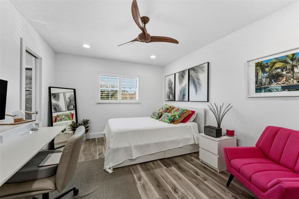8806 BAY POINTE DRIVE 206 photo 22