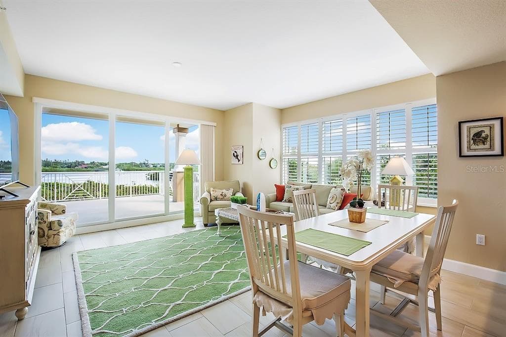 19519 GULF BOULEVARD #206 4