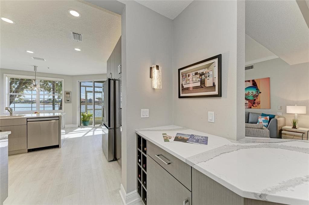 6527 MOORINGS POINT CIRCLE 101 photo 15