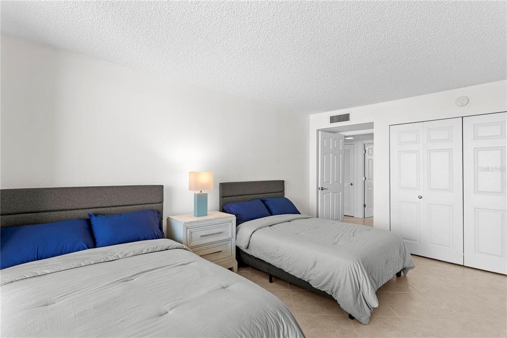 1430 GULF BOULEVARD 610 photo 15
