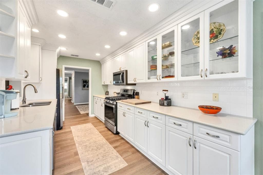8162 TERRACE GARDEN DRIVE N 204 photo 19