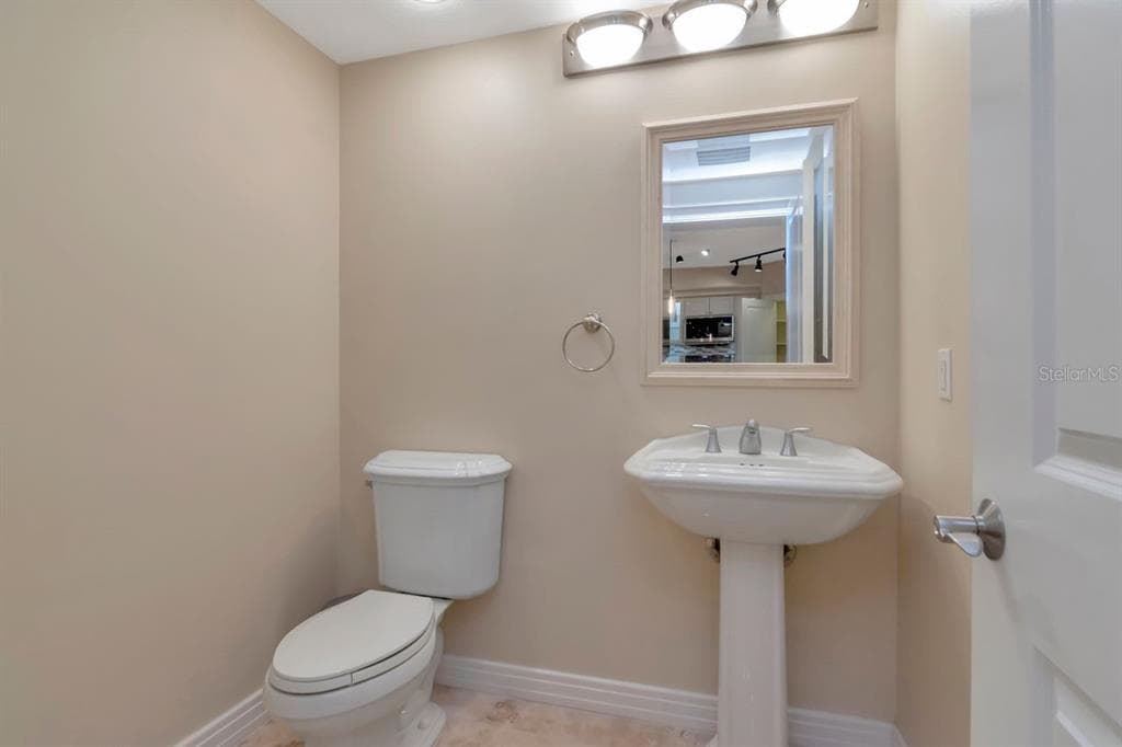 1350 GULF BOULEVARD 703 photo 25