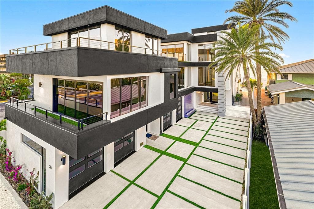 70 GULF BOULEVARD 1