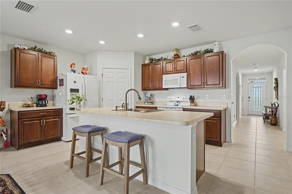 7025 WATERFORD PARKWAY photo 9