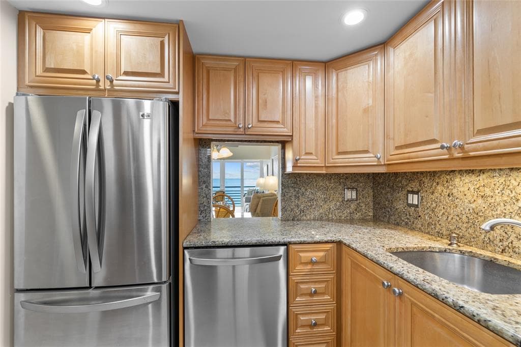 4310 FALMOUTH DRIVE 304 photo 12