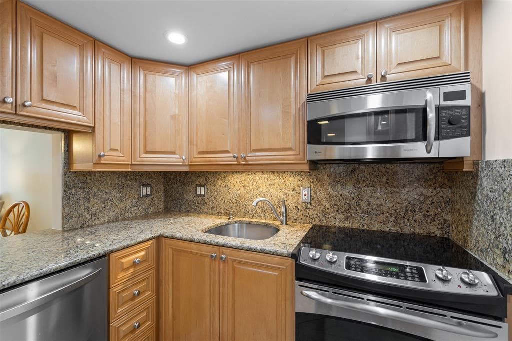 4310 FALMOUTH DRIVE 304 photo 11